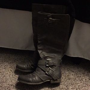 Gray Carlos Santana boots